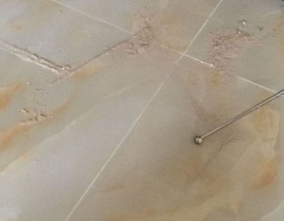 台江瓷砖空鼓维修公司分享粘合剂选择不当在瓷砖铺贴过程中可能导致以下问题