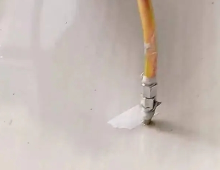 台江瓷砖空鼓维修公司专业解答在瓷砖铺贴过程中，如果使用的砂料过粗（如全部使用了粗砂），可能会导致以下问题